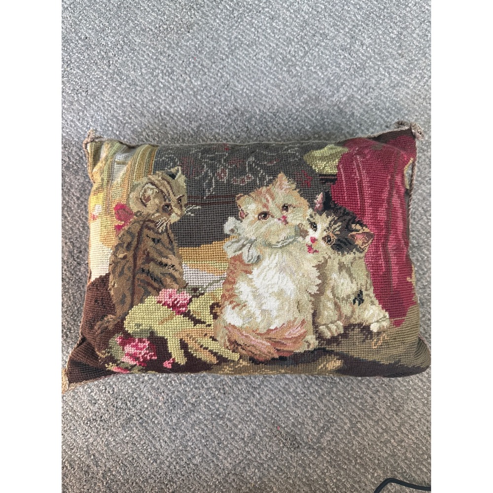 Vintage 1991 Peking Handicraft Needlepoint Kitten Cat Wool Throw Pillow 18x12